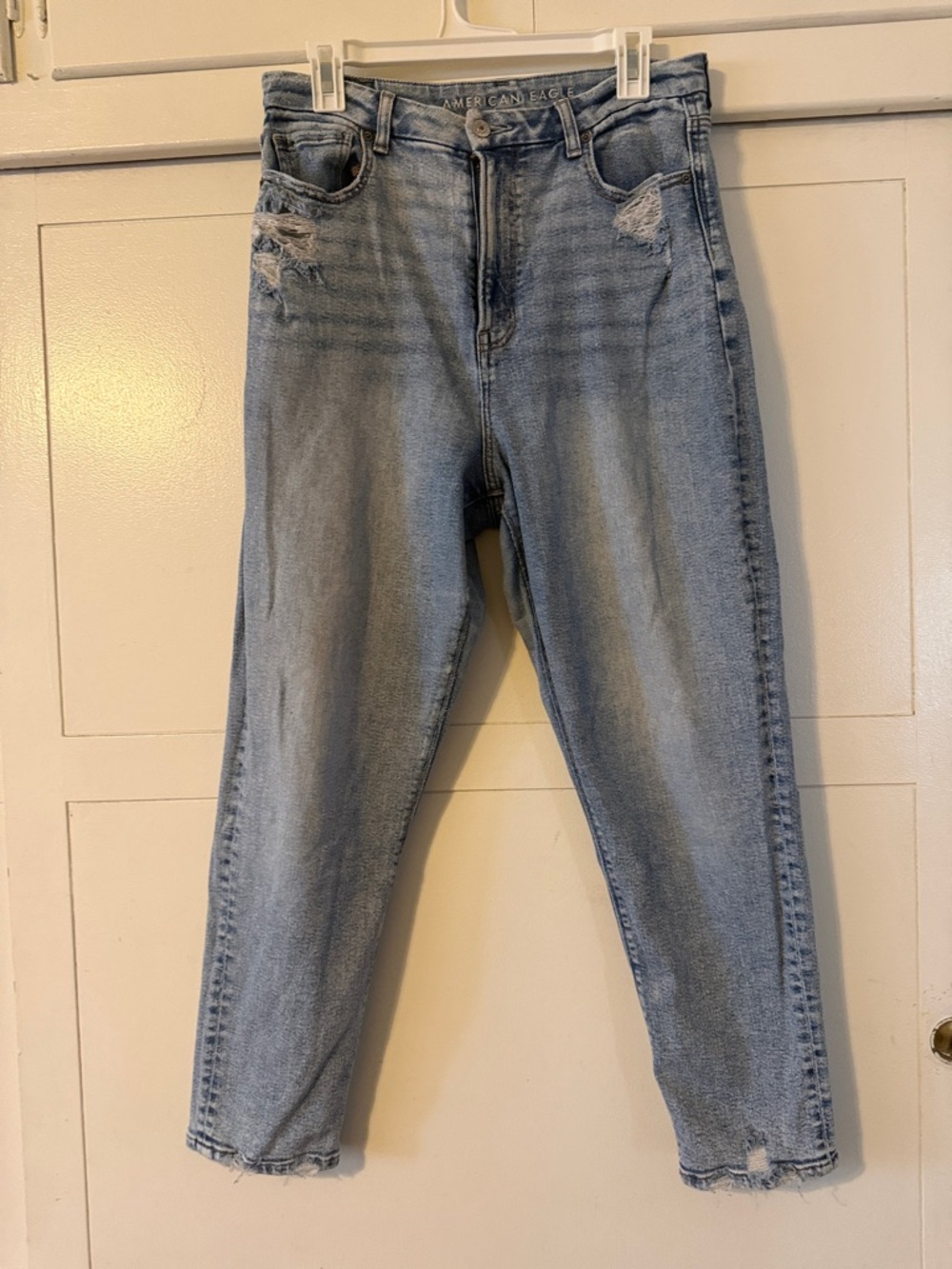 American Eagle Outfitters Light Blue High-Rise Distressed Jeans